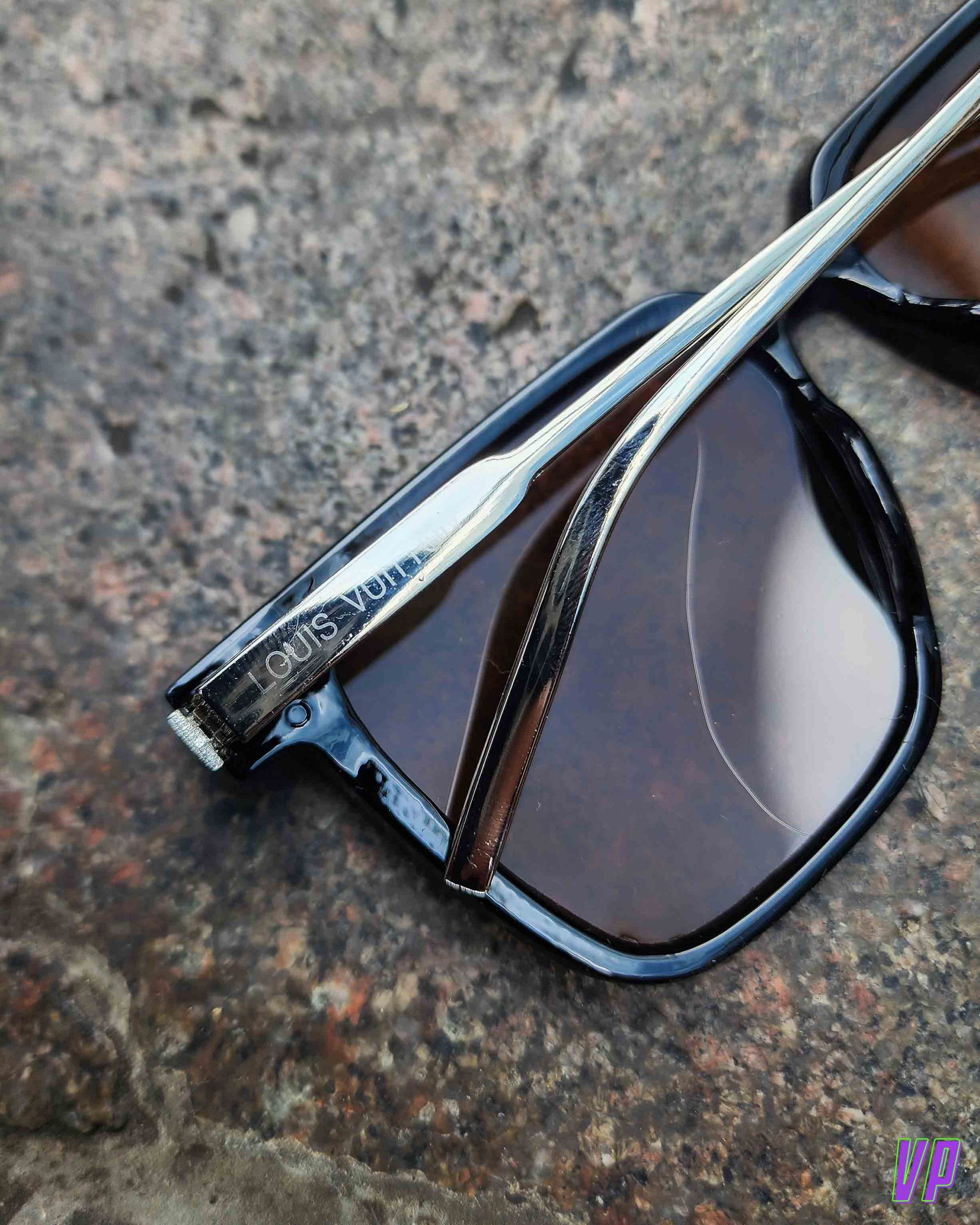 Louis Vuitton Monogram LV Rise Round Sunglasses
